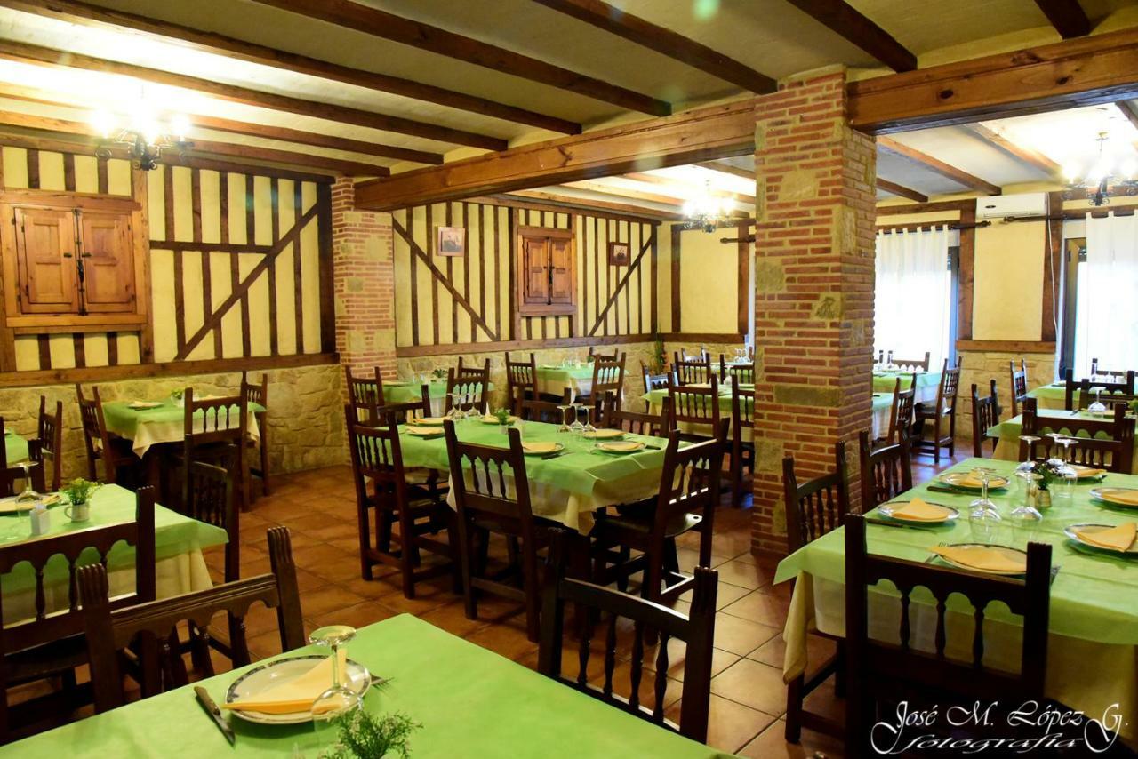 Hostal Restaurante El Final El Cabaco Bagian luar foto